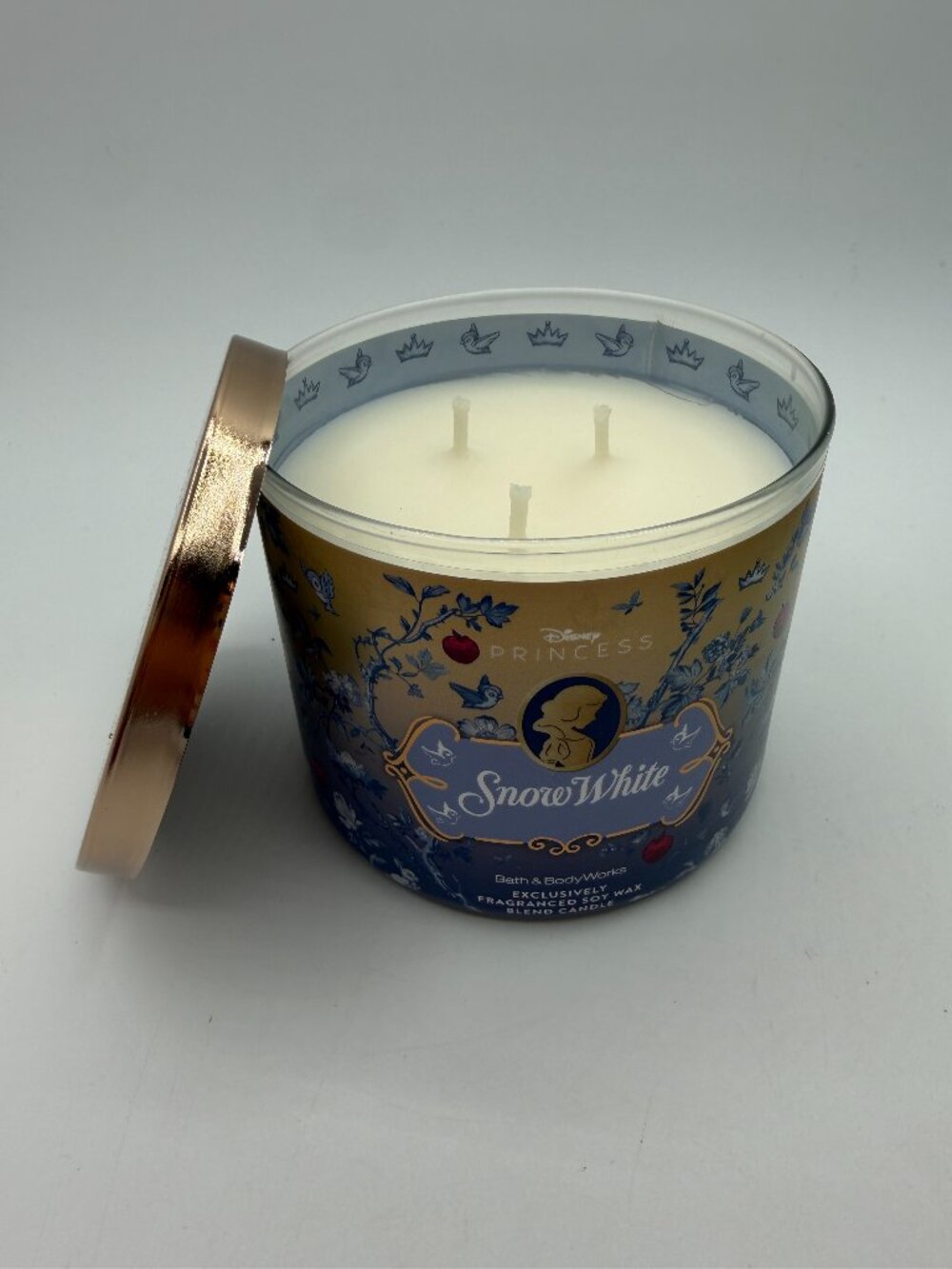 Bath & Body Works Disney Princess SNOW WHITE 3-Wick Scented Candle 14.5 oz. NEW